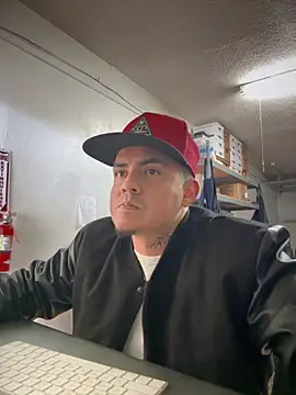 Snapshot of PeterGrandee chatting on December 2024 05:55:01 PM PeterGrandee online show from December 2024 05:55:01 PM