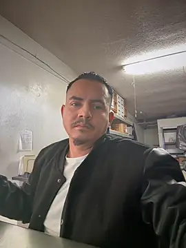 Snapshot of PeterGrandee chatting on January 2025 06:27:02 PM PeterGrandee online show from January 2025 06:27:02 PM