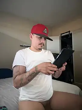 Snapshot of PeterGrandee chatting on February 2025 08:49:01 PM PeterGrandee online show from February 2025 08:49:01 PM