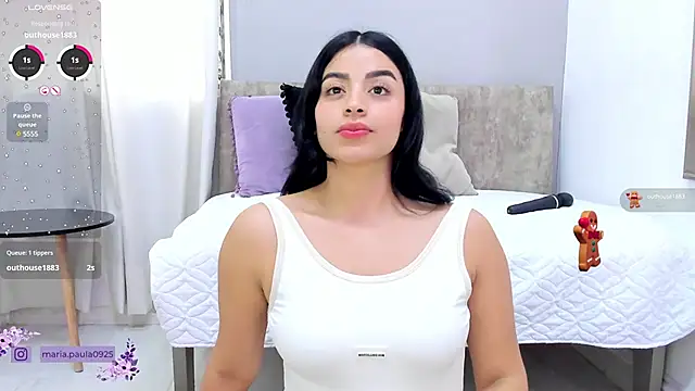 Paula Desousa online show from February 2025 10:40:02 PM