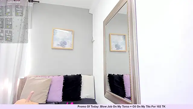 Snapshot of Paula_Desousa chatting on July 2026 08:02:01 PM Paula Desousa online show from July 2026 08:02:01 PM