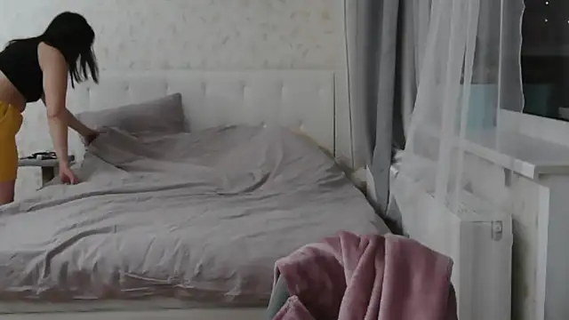 juliettkalen online show from December 2025 04:07:01 AM