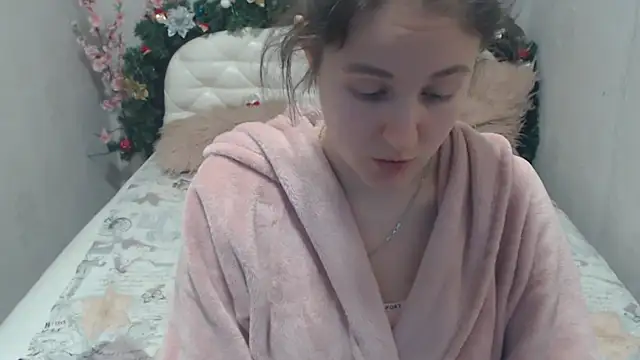 Holliy Cooper online show from January 2025 12:31:01 PM