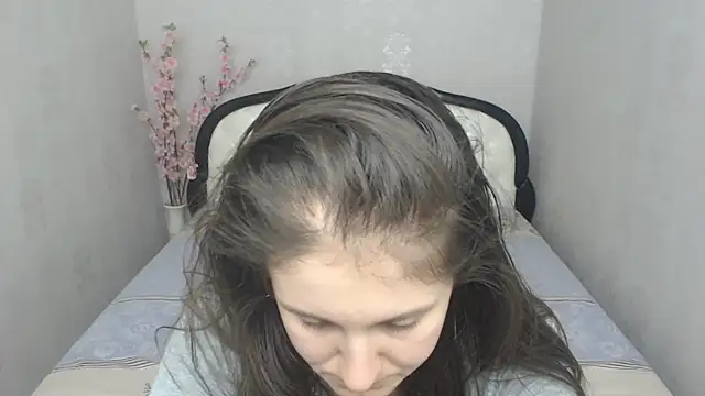 Holliy Cooper online show from March 2025 10:02:01 AM