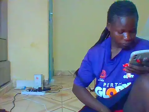 Snapshot of prettychic5 chatting on March 2026 07:35:02 AM prettychic5 online show from March 2026 07:35:02 AM