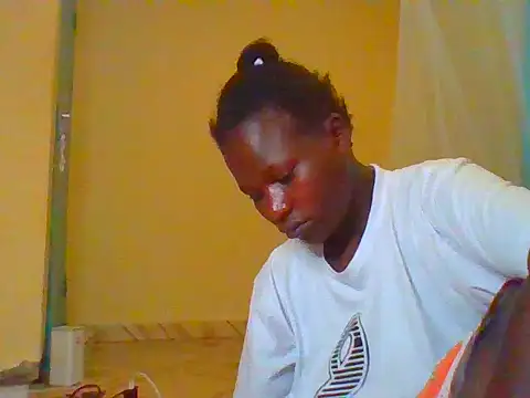 Snapshot of prettychic5 chatting on March 2026 06:18:02 AM prettychic5 online show from March 2026 06:18:02 AM