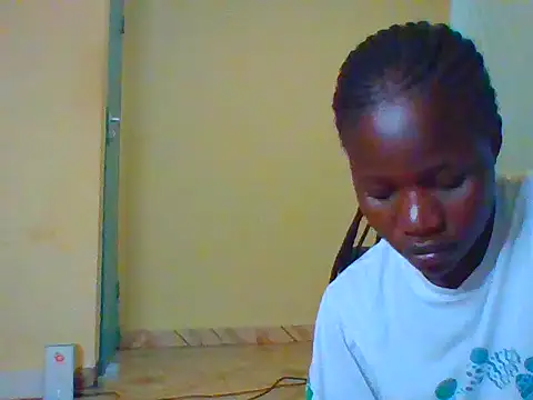 Snapshot of prettychic5 chatting on April 2026 08:10:01 AM prettychic5 online show from April 2026 08:10:01 AM