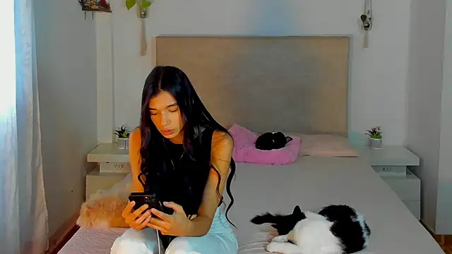 Snapshot of katt_pelaez chatting on February 2026 08:51:02 PM katt pelaez online show from February 2026 08:51:02 PM