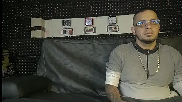 Snapshot of Dulce_yors chatting on February 2025 06:40:02 PM Dulce yors online show from February 2025 06:40:02 PM