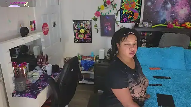 temptressbeauty24 online show from September 2025 11:04:02 PM