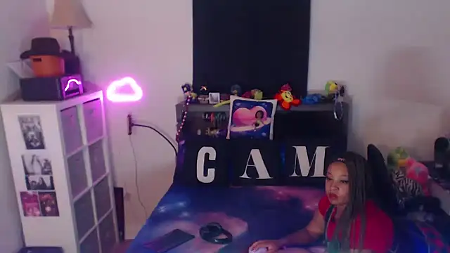 temptressbeauty24 online show from February 2026 12:11:02 AM