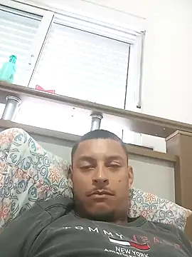 emrehliug12 online show from March 2025 02:37:01 PM