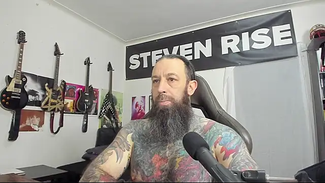 Snapshot of StevenRiseNYC chatting on February 2025 12:05:02 PM StevenRiseNYC online show from February 2025 12:05:02 PM