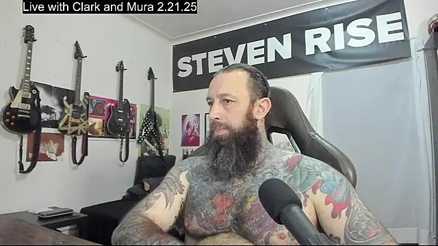 Snapshot of StevenRiseNYC chatting on February 2025 11:42:01 PM StevenRiseNYC online show from February 2025 11:42:01 PM