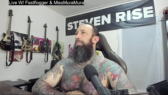 Snapshot of StevenRiseNYC chatting on February 2025 04:26:02 AM StevenRiseNYC online show from February 2025 04:26:02 AM