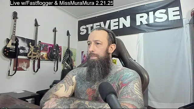 Snapshot of StevenRiseNYC chatting on February 2025 01:57:01 AM StevenRiseNYC online show from February 2025 01:57:01 AM