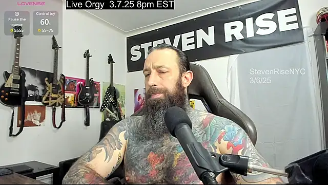 Snapshot of StevenRiseNYC chatting on March 2025 02:36:01 AM StevenRiseNYC online show from March 2025 02:36:01 AM