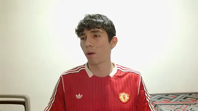 Snapshot of ChicoMaloFfF chatting on March 2026 02:50:01 AM ChicoMaloFfF online show from March 2026 02:50:01 AM