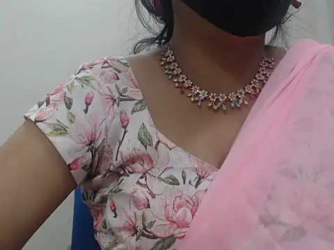 Snapshot of Lovely_Siri_23 chatting on April 2026 07:58:02 PM Lovely Siri 23 online show from April 2026 07:58:02 PM