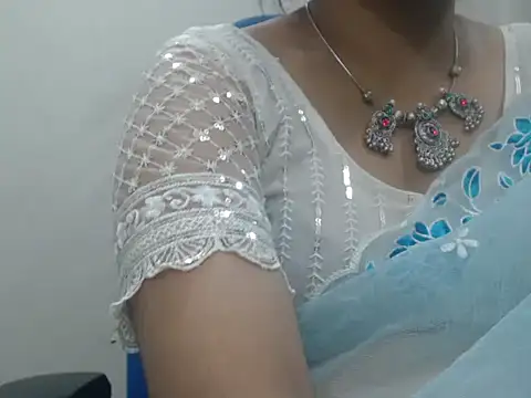Snapshot of Lovely_Siri_23 chatting on April 2026 09:45:02 AM Lovely Siri 23 online show from April 2026 09:45:02 AM