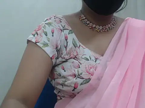 Snapshot of Lovely_Siri_23 chatting on May 2026 06:29:02 AM Lovely Siri 23 online show from May 2026 06:29:02 AM