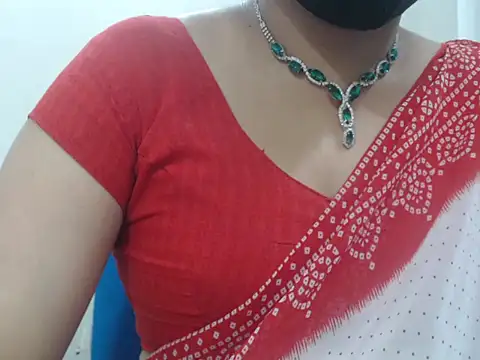 Snapshot of Lovely_Siri_23 chatting on June 2026 07:44:01 AM Lovely Siri 23 online show from June 2026 07:44:01 AM