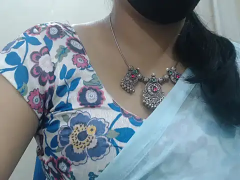 Snapshot of Lovely_Siri_23 chatting on June 2026 02:19:01 PM Lovely Siri 23 online show from June 2026 02:19:01 PM