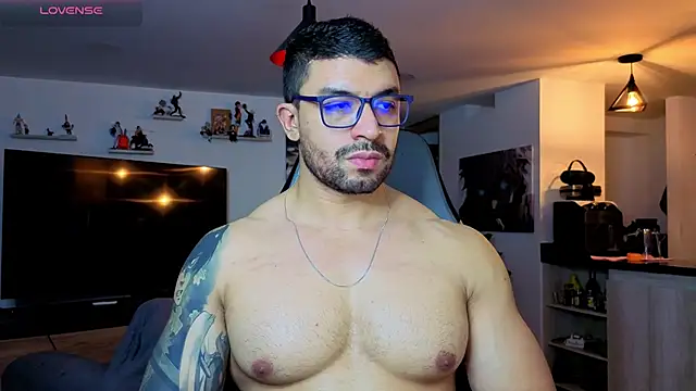 Snapshot of Michael_Diamond chatting on March 2026 04:20:01 AM Michael Diamond online show from March 2026 04:20:01 AM