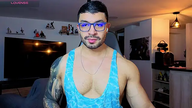 Snapshot of Michael_Diamond chatting on March 2026 02:28:01 AM Michael Diamond online show from March 2026 02:28:01 AM