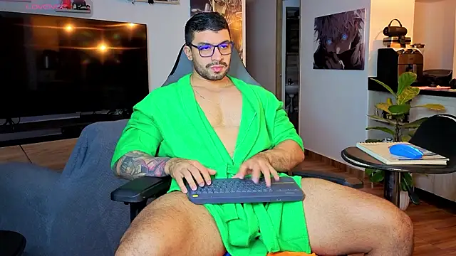 Snapshot of Michael_Diamond chatting on March 2026 02:07:01 AM Michael Diamond online show from March 2026 02:07:01 AM