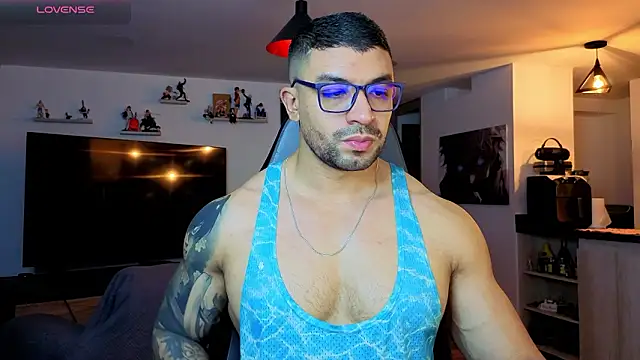 Snapshot of Michael_Diamond chatting on March 2026 04:07:02 AM Michael Diamond online show from March 2026 04:07:02 AM