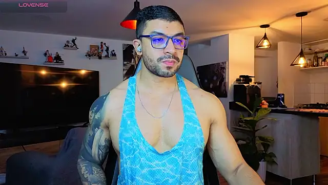 Snapshot of Michael_Diamond chatting on March 2026 03:17:01 AM Michael Diamond online show from March 2026 03:17:01 AM