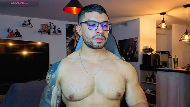 Snapshot of Michael_Diamond chatting on April 2026 02:45:02 AM Michael Diamond online show from April 2026 02:45:02 AM