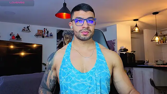 Snapshot of Michael_Diamond chatting on April 2026 04:44:01 PM Michael Diamond online show from April 2026 04:44:01 PM