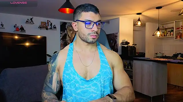 Snapshot of Michael_Diamond chatting on April 2026 03:50:01 AM Michael Diamond online show from April 2026 03:50:01 AM