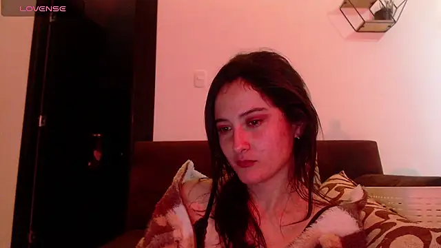 Snapshot of AlissonnFoxx chatting on January 2025 06:15:02 AM AlissonnFoxx online show from January 2025 06:15:02 AM