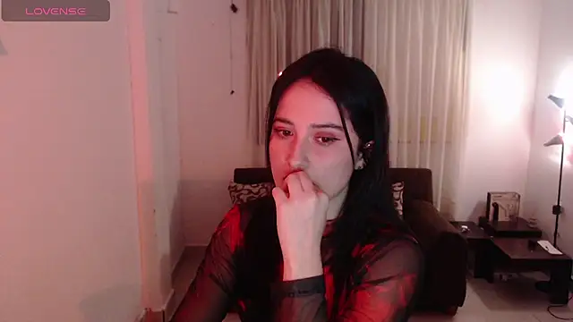 Snapshot of AlissonnFoxx chatting on September 2025 02:04:02 AM AlissonnFoxx online show from September 2025 02:04:02 AM