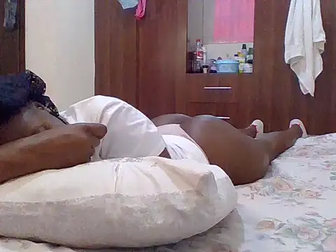 sweet-fancy online show from November 2025 04:45:02 AM