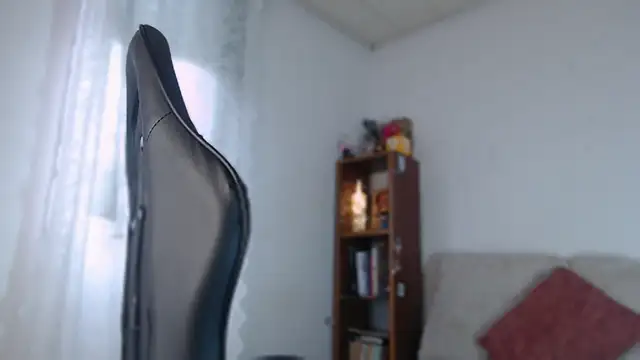 skinny Raven online show from June 2026 10:18:02 PM