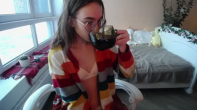 Snapshot of MissLinaDream chatting on February 2025 01:50:01 PM MissLinaDream online show from February 2025 01:50:01 PM