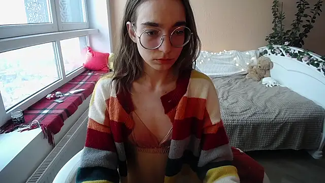 Snapshot of MissLinaDream chatting on February 2025 01:42:02 PM MissLinaDream online show from February 2025 01:42:02 PM