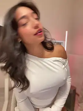 Snapshot of Bellafr chatting on March 2026 06:21:01 PM Bellafr online show from March 2026 06:21:01 PM