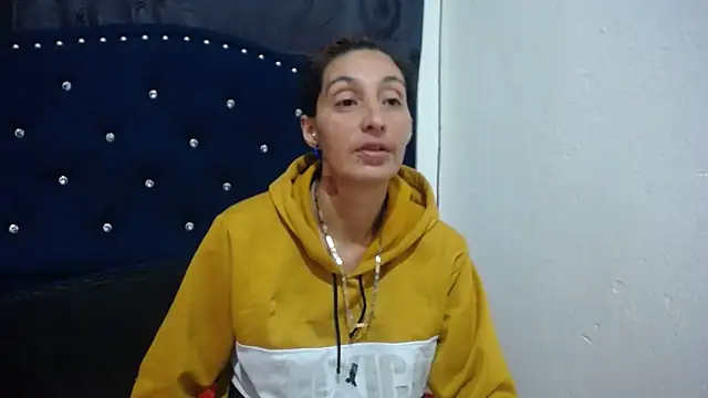 anyu1306 online show from December 2024 08:22:02 AM