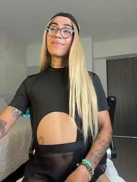 Snapshot of Miss_sagitario chatting on April 2026 01:41:01 PM Miss sagitario online show from April 2026 01:41:01 PM