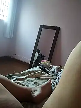 Snapshot of loiradiva29 chatting on December 2024 08:04:02 PM loiradiva29 online show from December 2024 08:04:02 PM