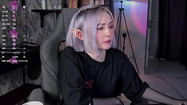 ReiYosimoto online show from January 2026 04:12:02 PM