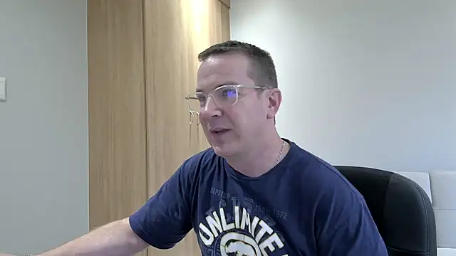 BrettJ81 online show from January 2025 04:03:01 PM