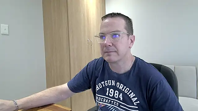 BrettJ81 online show from January 2025 01:12:01 PM