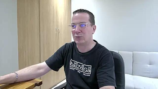 BrettJ81 online show from March 2025 03:13:02 PM