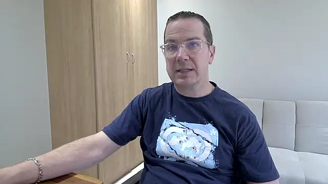 BrettJ81 online show from February 2026 12:46:02 PM